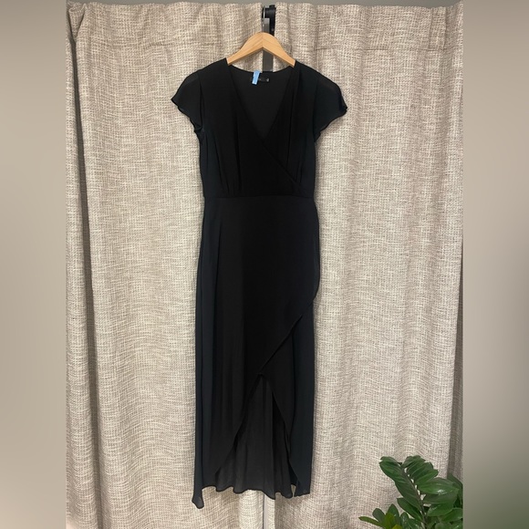 Aritzia Dress - Talula - Black - Picture 2 of 4